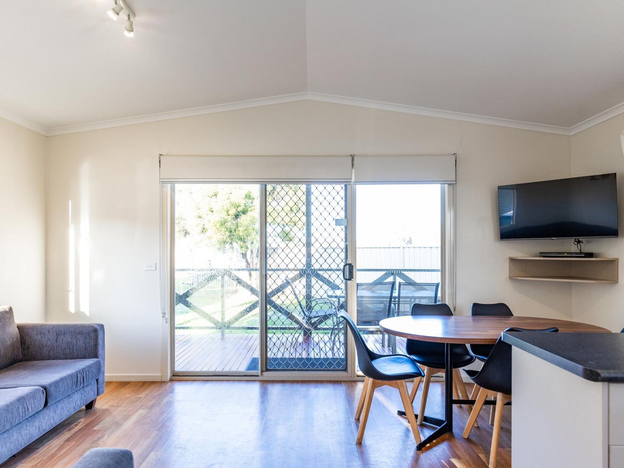 Nrma Yarrawonga Mulwala Holiday Park Habitación foto